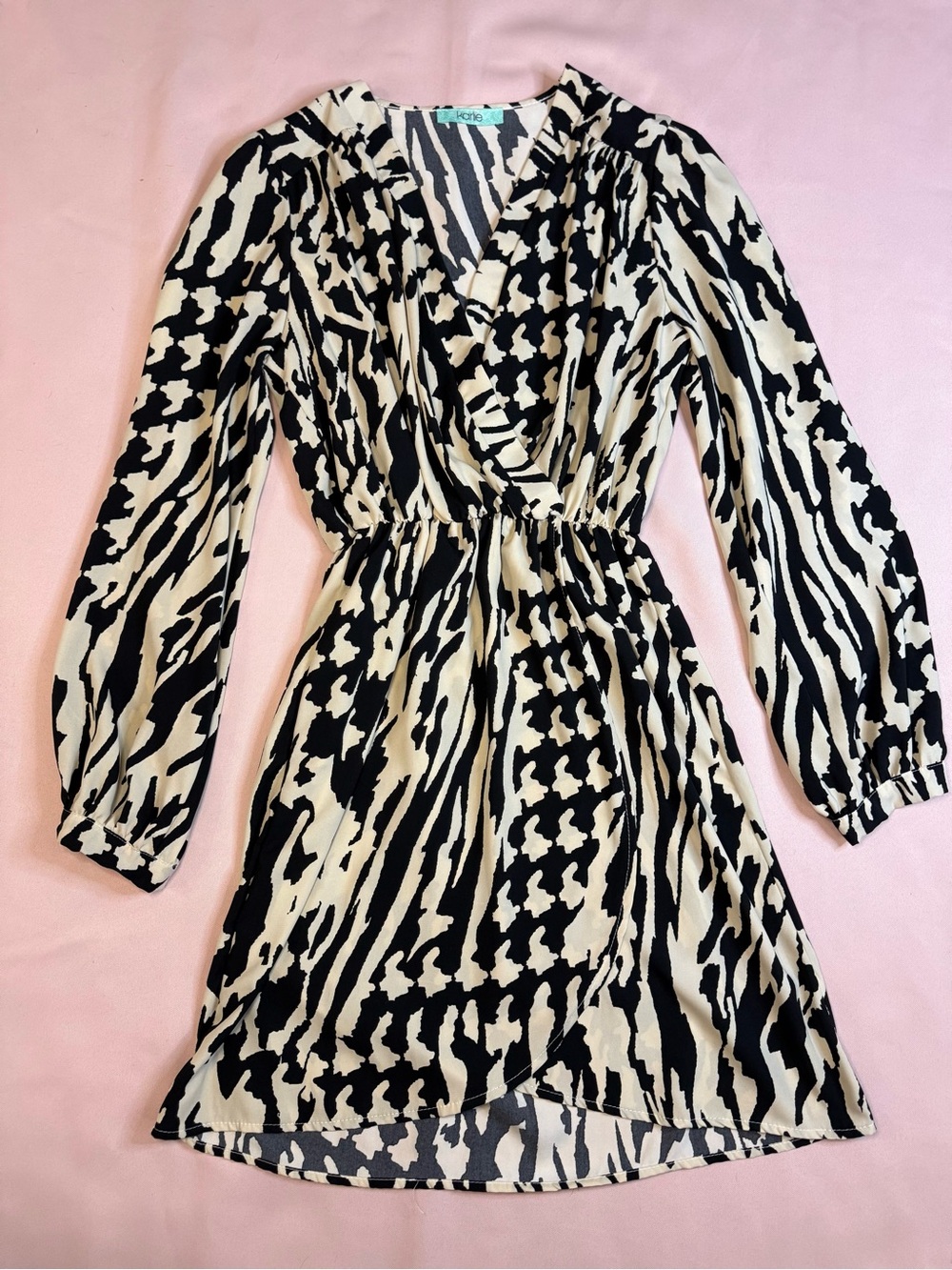 Karlie - Black & Cream Printed Long-Sleeve Faux Wrap Dress - Size M